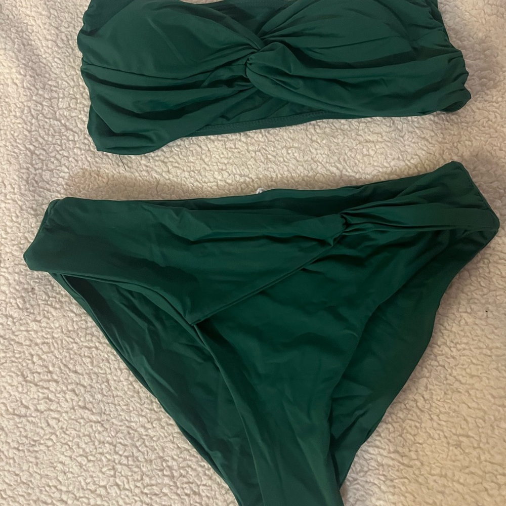 Chic Forest Green Bikini Set